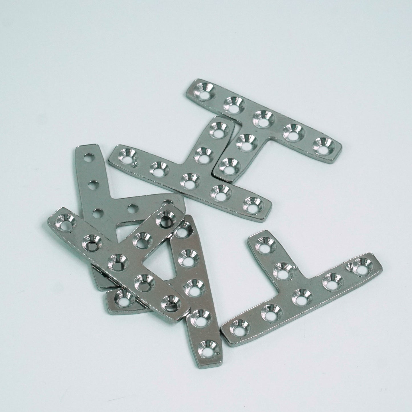 T-Shaped Assembly Plates, 6 Pieces